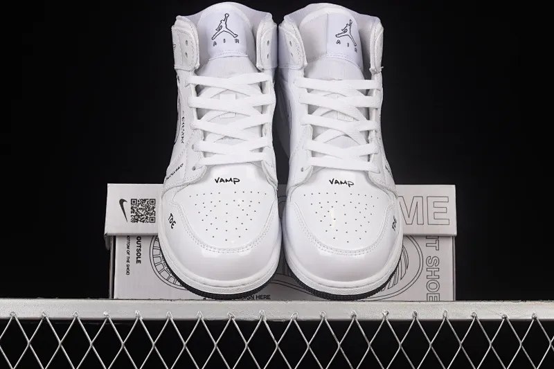All categories Air Jordan Jordan series basketball shoes Air Jordan 1 Mid G version pure original Air Jordan 1 Mid GS "Schematic" AJ1 Joe 1 white graffiti Zhongbang basketball shoes DQ1864-100